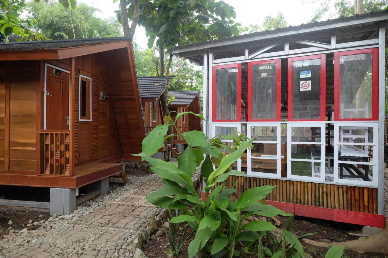 Urbanview Villa Lukulo Kebumen By Reddoorz Exteriér fotografie