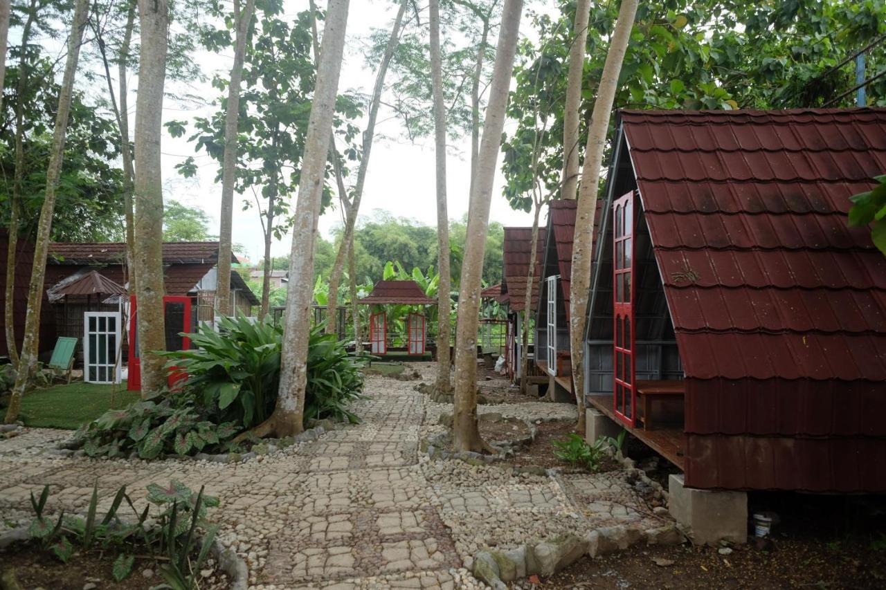 Urbanview Villa Lukulo Kebumen By Reddoorz Exteriér fotografie